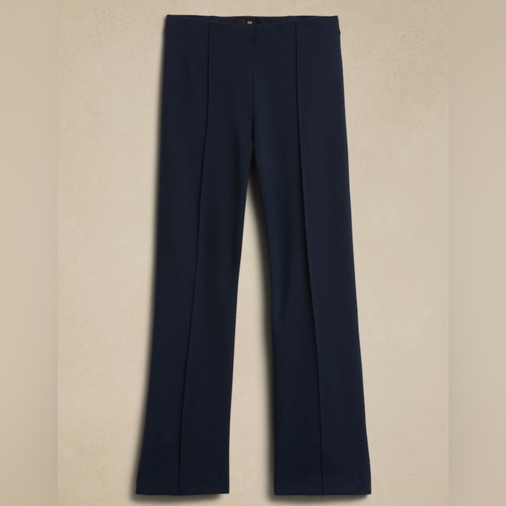 NWT! Banana Republic Navy Blue Crop Flare Everywhere Ponte Pant - Multiple 💛 - Picture 6 of 10